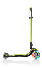 Globber Elite Deluxe With Lights