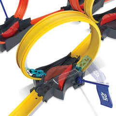 Hot Wheels Multi-Loop Race-Off Action Track Set with 1 Car