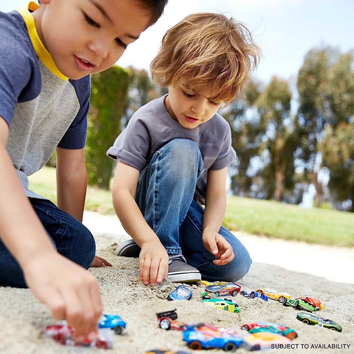تشكيلة Hot Wheels الأساسية - عبوة ١٠ سيارات