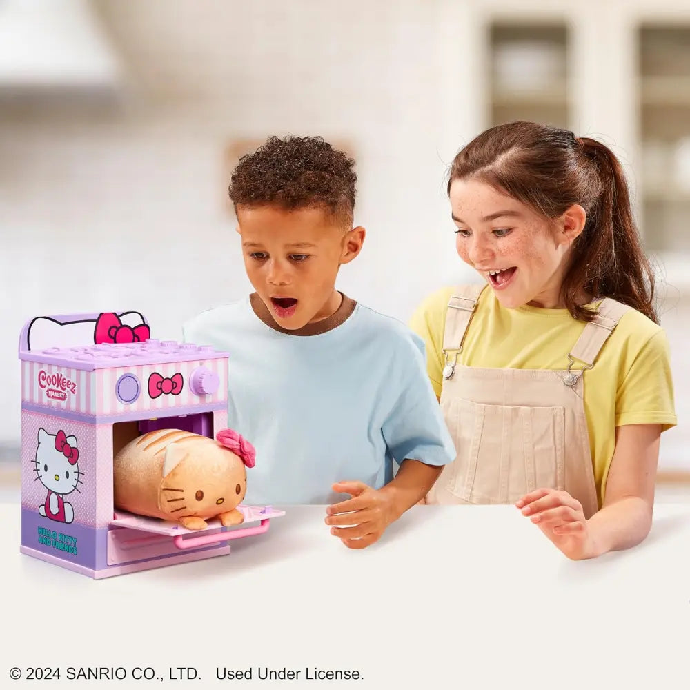 Cookeez Makery Hello Kitty Oven Treatz Toys