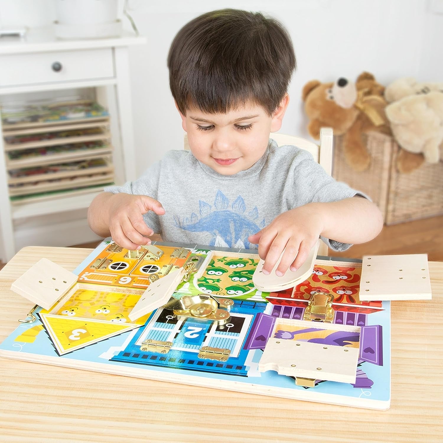 M&D Latches Board