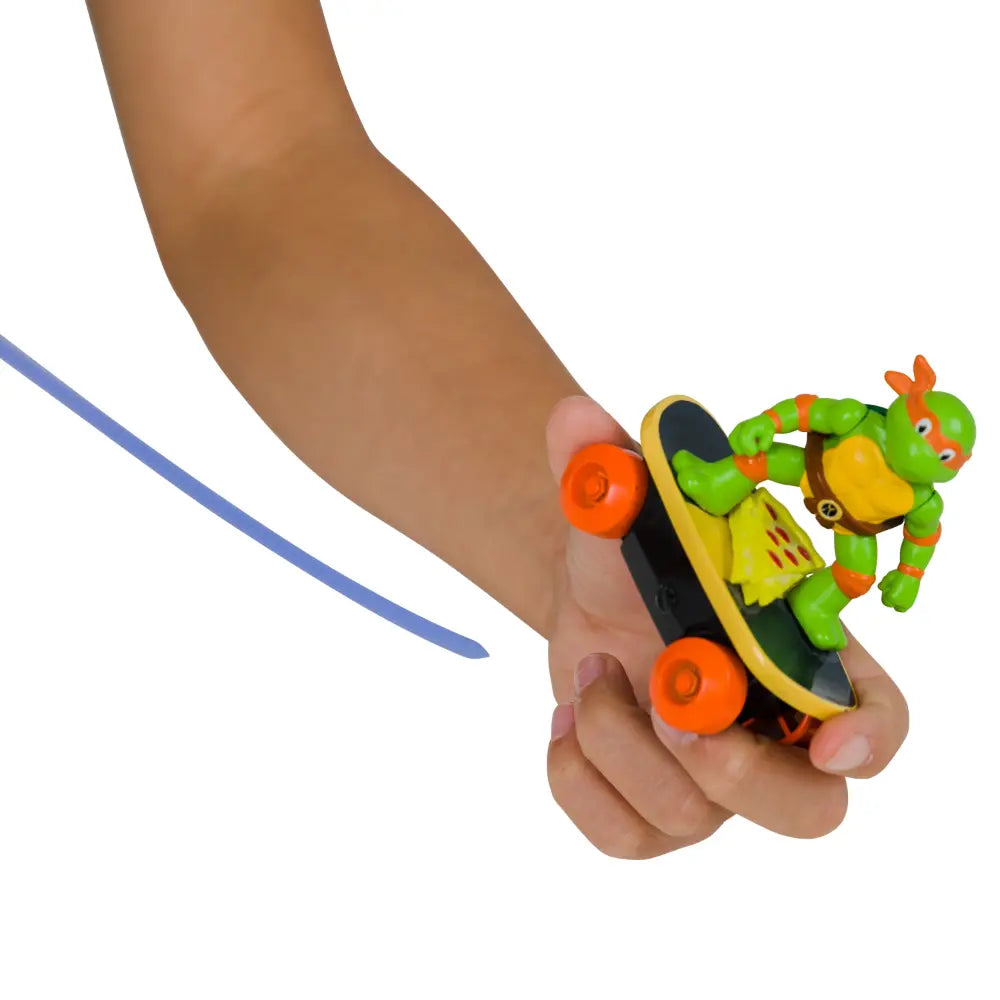 شخصيات الأبطال الخارقين - TMNT KICK SKATERS SWITCH CLASSIC VALUE